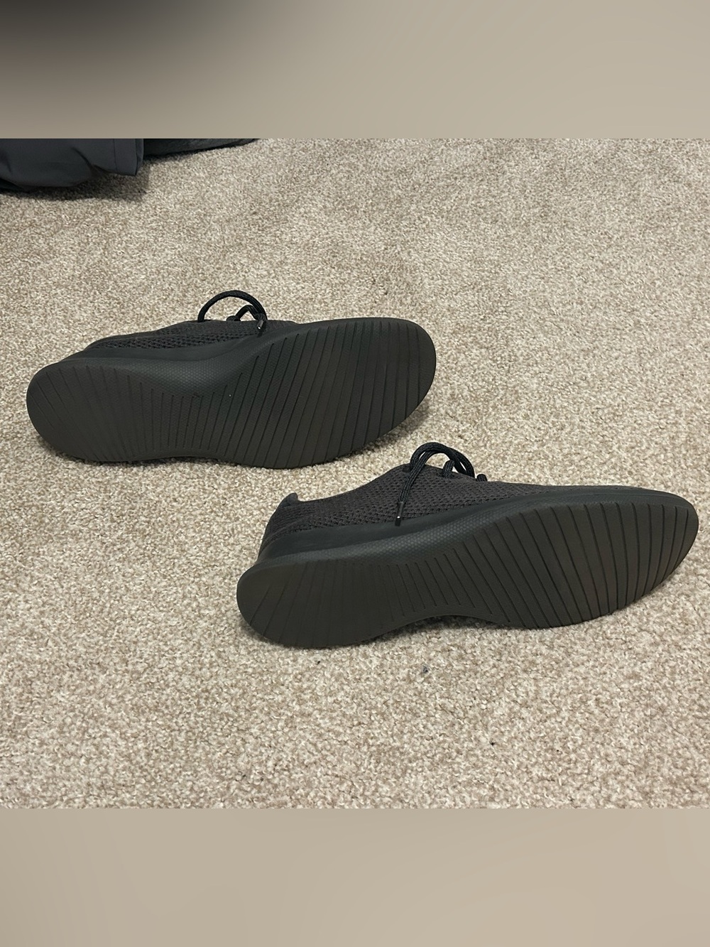 Men’s Allbirds Tree Runners Dark Gray Size 10 - Picture 3 of 4